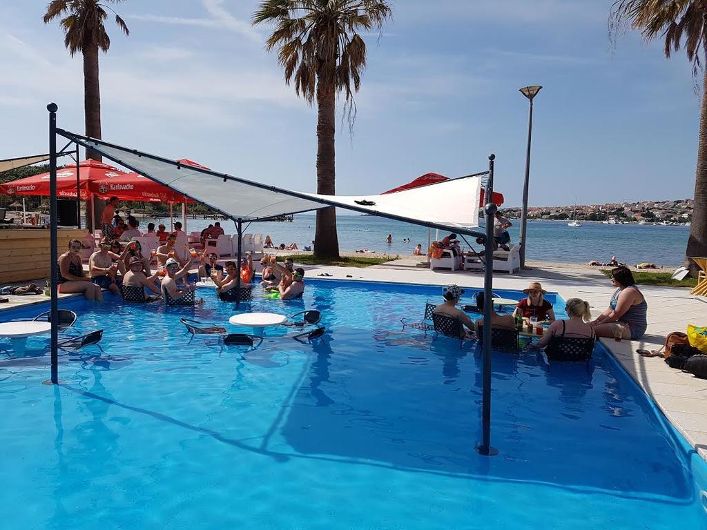Liberty Hotel Novalja Bagian luar foto
